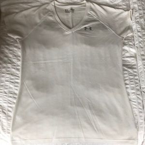 Under Armour tshirt